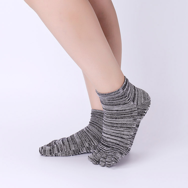 Non-Slip Yoga Socks with Grips – обзор и цена Yoga Toe Separator